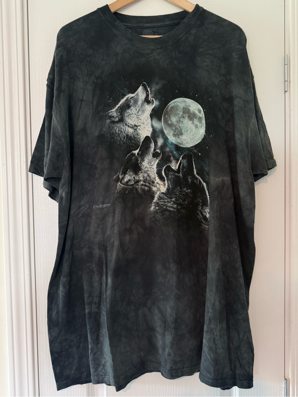 The Mountain 2007 Wolf Tee